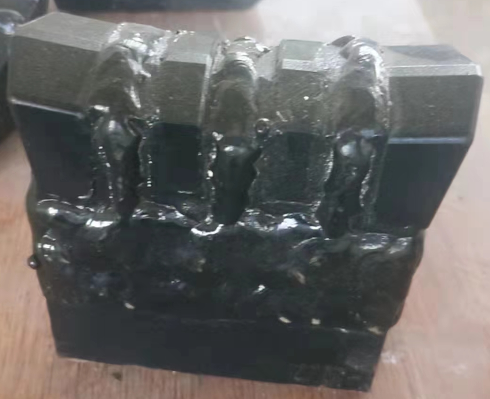 四块合金撕裂刀